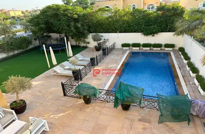 Villa - 5 Bedrooms - 7 Bathrooms for rent in Legacy - Jumeirah Park - Dubai