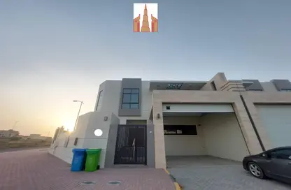 Townhouse - 4 Bedrooms - 7 Bathrooms for sale in Tilal City - Sharjah