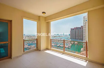 Apartment - 2 Bedrooms - 4 Bathrooms for sale in Marina Residences 6 - Marina Residences - Palm Jumeirah - Dubai