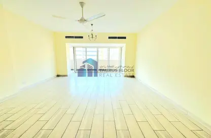 Apartment - 2 Bedrooms - 2 Bathrooms for rent in Riggat Al Buteen - Deira - Dubai