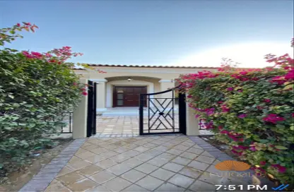 Bungalow - 4 Bedrooms - 6 Bathrooms for rent in Green Community West - Green Community - Dubai