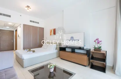 Apartment - 1 Bathroom for rent in Azizi Aliyah - Dubai Healthcare City - Dubai