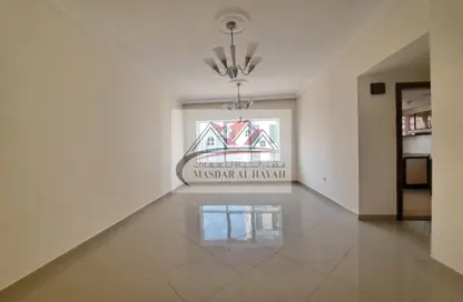 Apartment - 1 Bathroom for rent in Rasheed Tower 4 - Al Taawun - Sharjah