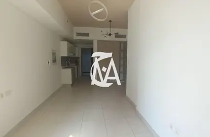 Apartment - 1 Bathroom for rent in La Perla Blanca - Jumeirah Village Circle - Dubai