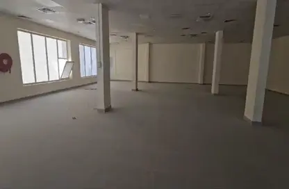 Shop - Studio for rent in Muweileh Community - Muwaileh Commercial - Sharjah