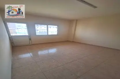 Apartment - 3 Bedrooms - 3 Bathrooms for rent in Al Mahatta - Al Qasimia - Sharjah