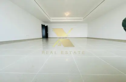 Apartment - 3 Bedrooms - 3 Bathrooms for rent in Sama Tower - Electra Street - Abu Dhabi