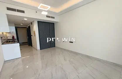 Apartment - 1 Bathroom for rent in Samana Golf Avenue - Dubai Studio City - Dubai