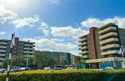 Apartment - 1 Bedroom - 2 Bathrooms for sale in Tower 34 - Al Reef Downtown - Al Reef - Abu Dhabi