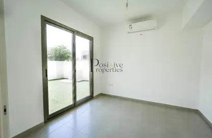 Townhouse - 4 Bedrooms - 4 Bathrooms for rent in Zahra Townhouses - Town Square - Dubai