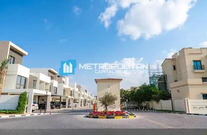 Townhouse - 2 Bedrooms - 3 Bathrooms for sale in Aldhay at Bloom Gardens - Bloom Gardens - Al Salam Street - Abu Dhabi