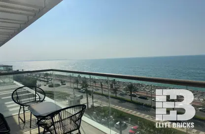 Apartment - 1 Bedroom - 3 Bathrooms for rent in The 8 - The Crescent - Palm Jumeirah - Dubai