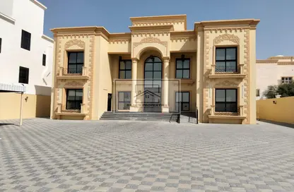 Villa - 6 Bedrooms - 7 Bathrooms for rent in Madinat Al Riyad - Abu Dhabi