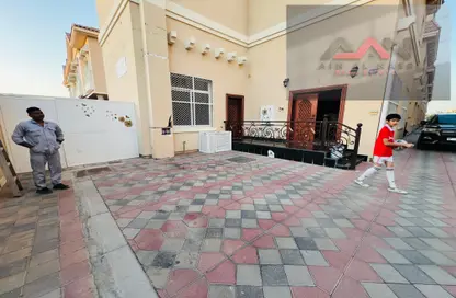 Villa - 5 Bedrooms - 6 Bathrooms for rent in Mirdif Villas - Mirdif - Dubai