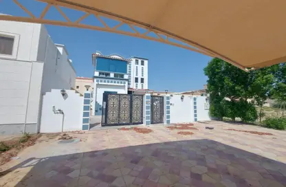 Villa - 4 Bedrooms - 5 Bathrooms for sale in Al Rawda 1 - Al Rawda - Ajman