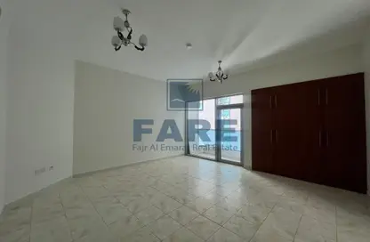 Apartment - 2 Bedrooms - 4 Bathrooms for rent in Al Dana Tower - Al Majaz 3 - Al Majaz - Sharjah