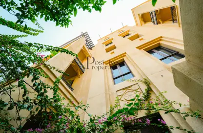 Apartment - 3 Bedrooms - 5 Bathrooms for sale in Yansoon 8 - Yansoon - Old Town - Dubai