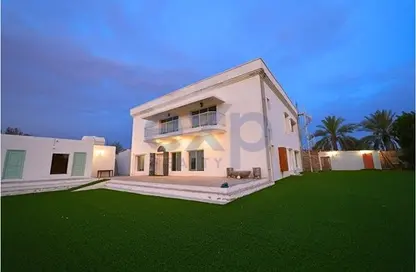 Villa - 7+ Bedrooms - 7+ Bathrooms for sale in Murqquab - Dubai