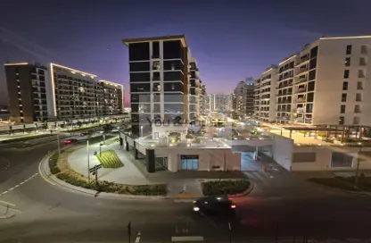 Apartment - 2 Bedrooms - 2 Bathrooms for rent in Azizi Riviera 41 - Meydan One - Meydan - Dubai