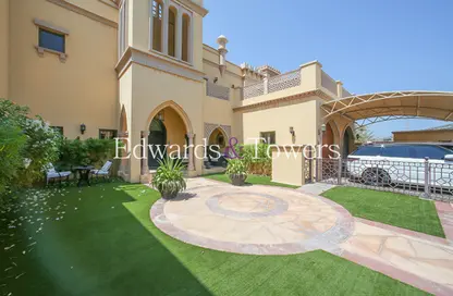 Villa - 4 Bedrooms - 5 Bathrooms for rent in Canal Cove Frond M - Canal Cove Villas - Palm Jumeirah - Dubai