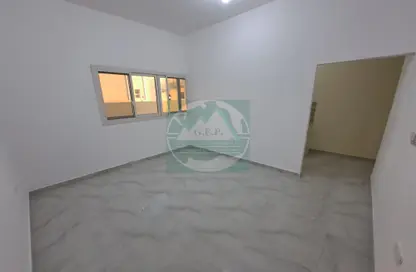 Apartment - Studio - 1 Bathroom for rent in Shakhbout City - Abu Dhabi