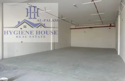 Warehouse - Studio - 1 Bathroom for rent in Umm Al Thuoob - Umm Al Quwain