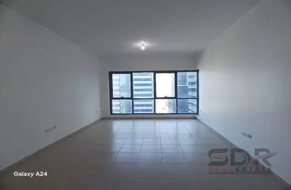 Apartment - 3 Bedrooms - 5 Bathrooms for rent in Al Ain Tower - Khalidiya Street - Al Khalidiya - Abu Dhabi