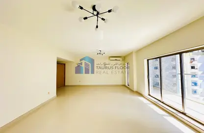 Apartment - 3 Bedrooms - 3 Bathrooms for rent in Riggat Al Buteen - Deira - Dubai