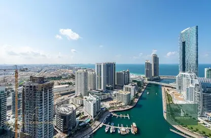 Apartment - 2 Bedrooms - 3 Bathrooms for sale in Stella Maris - Dubai Marina - Dubai