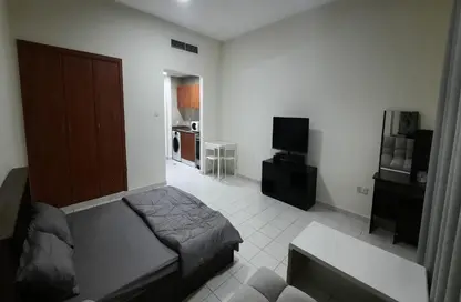 Apartment - 1 Bathroom for sale in X23 - England Cluster - International City - Dubai