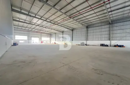 Warehouse - Studio for rent in Saih Shuaib 3 - Dubai Industrial City - Dubai