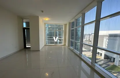 Apartment - 2 Bedrooms - 3 Bathrooms for rent in World Trade Center - Dubai