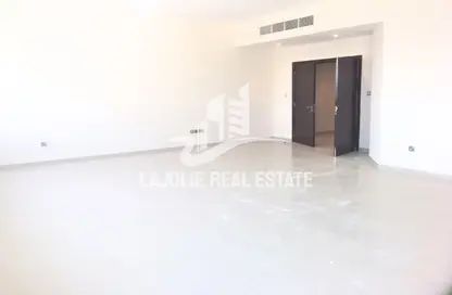 Apartment - 3 Bedrooms - 5 Bathrooms for rent in Madinat Zayed - Abu Dhabi