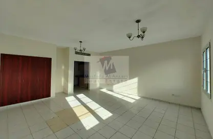 Apartment - 1 Bathroom for rent in Y20 - England Cluster - International City - Dubai