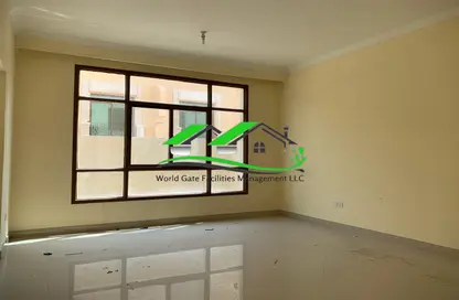 Villa - 3 Bedrooms - 4 Bathrooms for rent in Al Maqtaa Residence Building - Muroor Area - Abu Dhabi