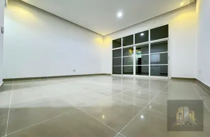 Apartment - 1 Bathroom for rent in Villa Compound - Khalifa City - Abu Dhabi