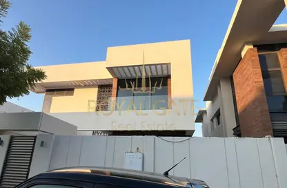 Villa - 4 Bedrooms - 5 Bathrooms for rent in West Yas - Yas Island - Abu Dhabi