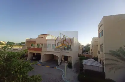 Townhouse - 4 Bedrooms - 6 Bathrooms for rent in Khalidiya Village - Al Khalidiya - Abu Dhabi