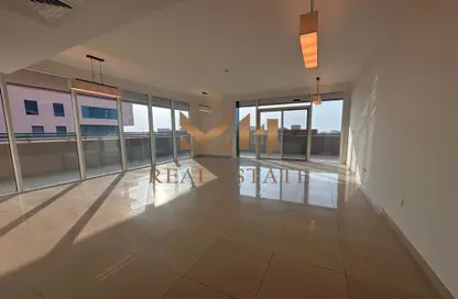 Apartment - 4 Bedrooms - 5 Bathrooms for rent in Marina Sunset Bay - The Marina - Abu Dhabi