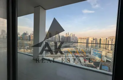 Apartment - 1 Bedroom - 1 Bathroom for rent in SOL Avenue - Business Bay - Dubai