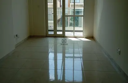 Apartment - 1 Bedroom - 2 Bathrooms for rent in Golden Homes Building - Jumeirah Village Circle - Dubai