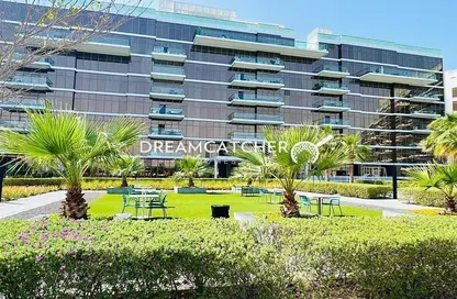 Apartment - 1 Bedroom - 2 Bathrooms for sale in The 8 - The Crescent - Palm Jumeirah - Dubai