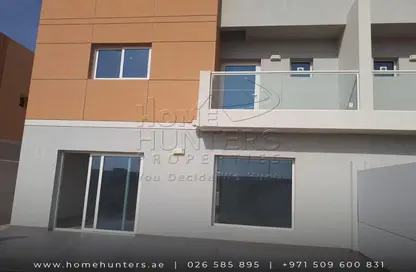 Villa - 3 Bedrooms - 4 Bathrooms for sale in Manazel Al Reef 2 - Al Samha - Abu Dhabi