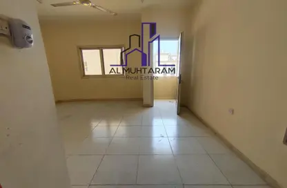 Apartment - 1 Bedroom - 1 Bathroom for rent in SG Bulding - Khalifa Street - Abu Dhabi