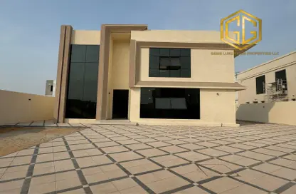 Villa - 5 Bedrooms - 6 Bathrooms for rent in Wadi Alshabak - Dubai