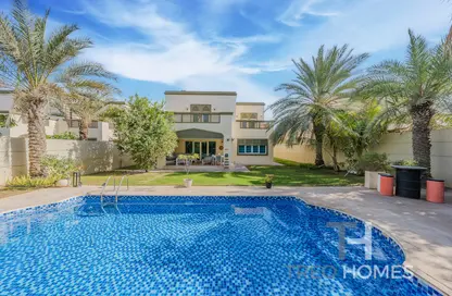 Villa - 4 Bedrooms - 5 Bathrooms for sale in Regional - Jumeirah Park - Dubai