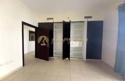 Apartment - 2 Bedrooms - 3 Bathrooms for rent in Mazaya 1 - Queue Point - Dubai Land - Dubai