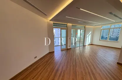 Apartment - 3 Bedrooms - 4 Bathrooms for sale in Al Tamr - Shoreline Apartments - Palm Jumeirah - Dubai