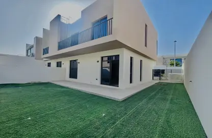 Townhouse - 3 Bedrooms - 4 Bathrooms for rent in Nasma Residence - Al Tai - Sharjah