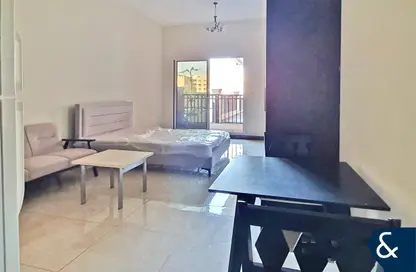 Apartment - 1 Bathroom for rent in Pantheon Boulevard - Jumeirah Village Circle - Dubai